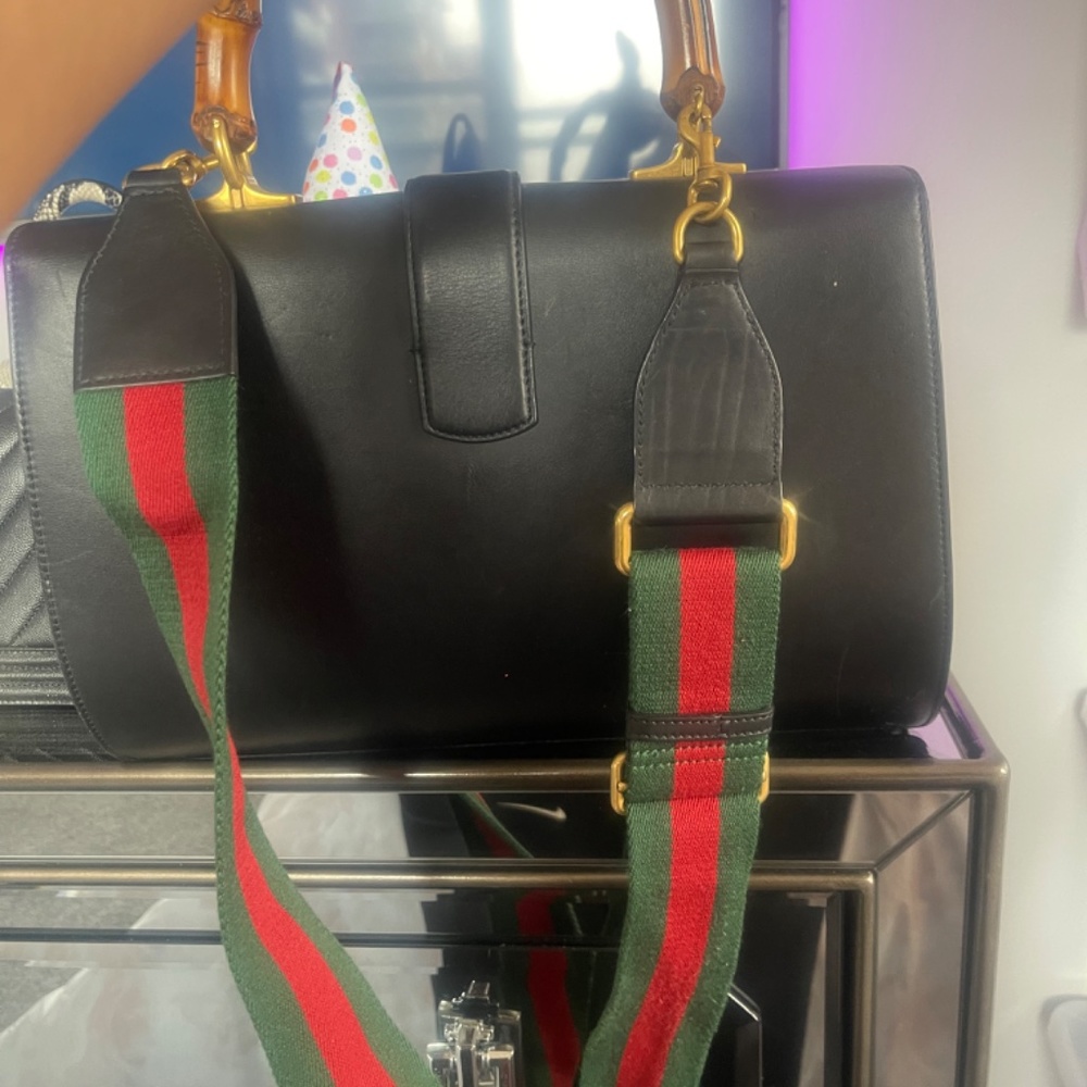 Handbag - Picture 3 of 6